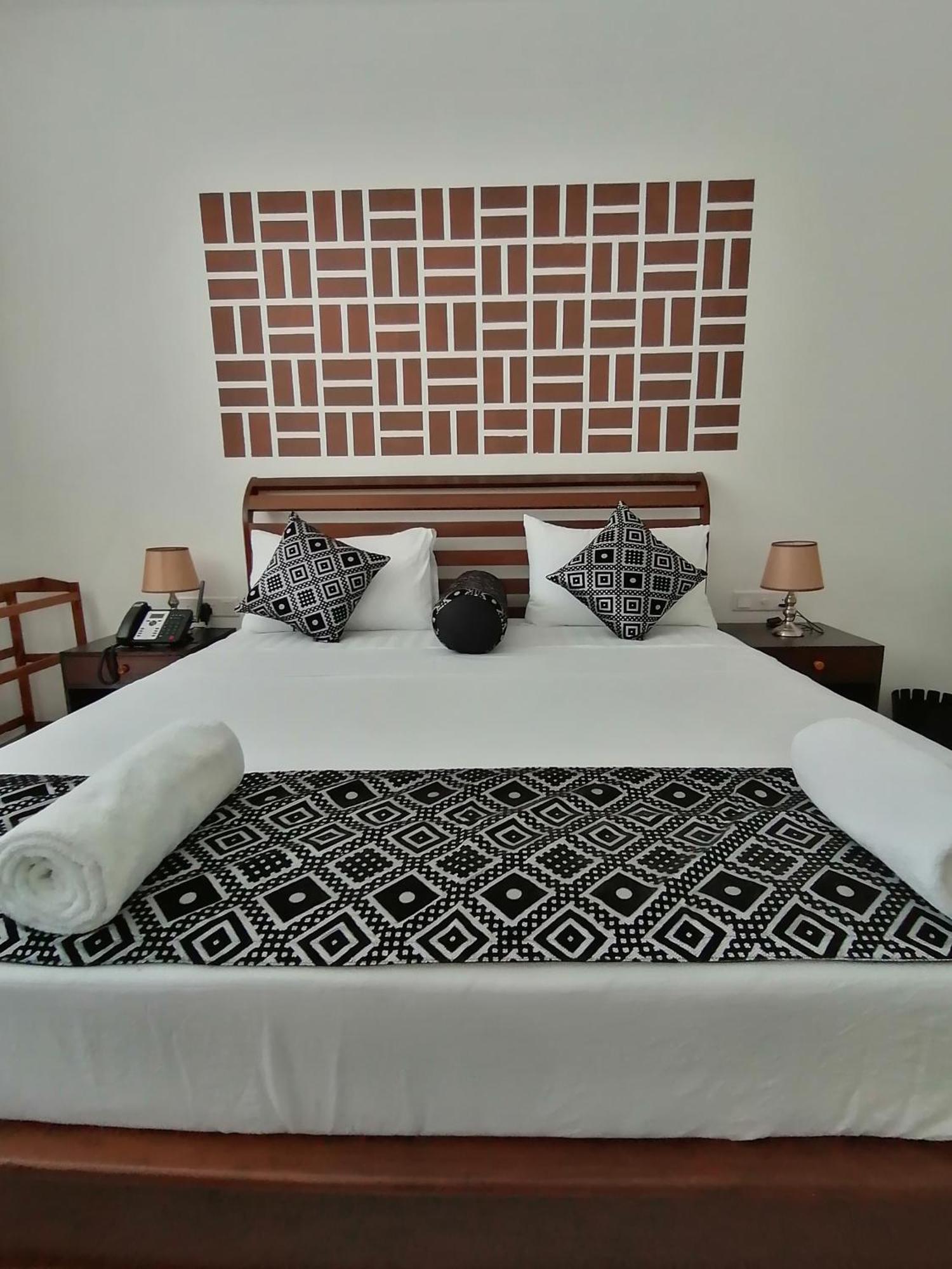 Ara Beach Resort Mirissa Esterno foto