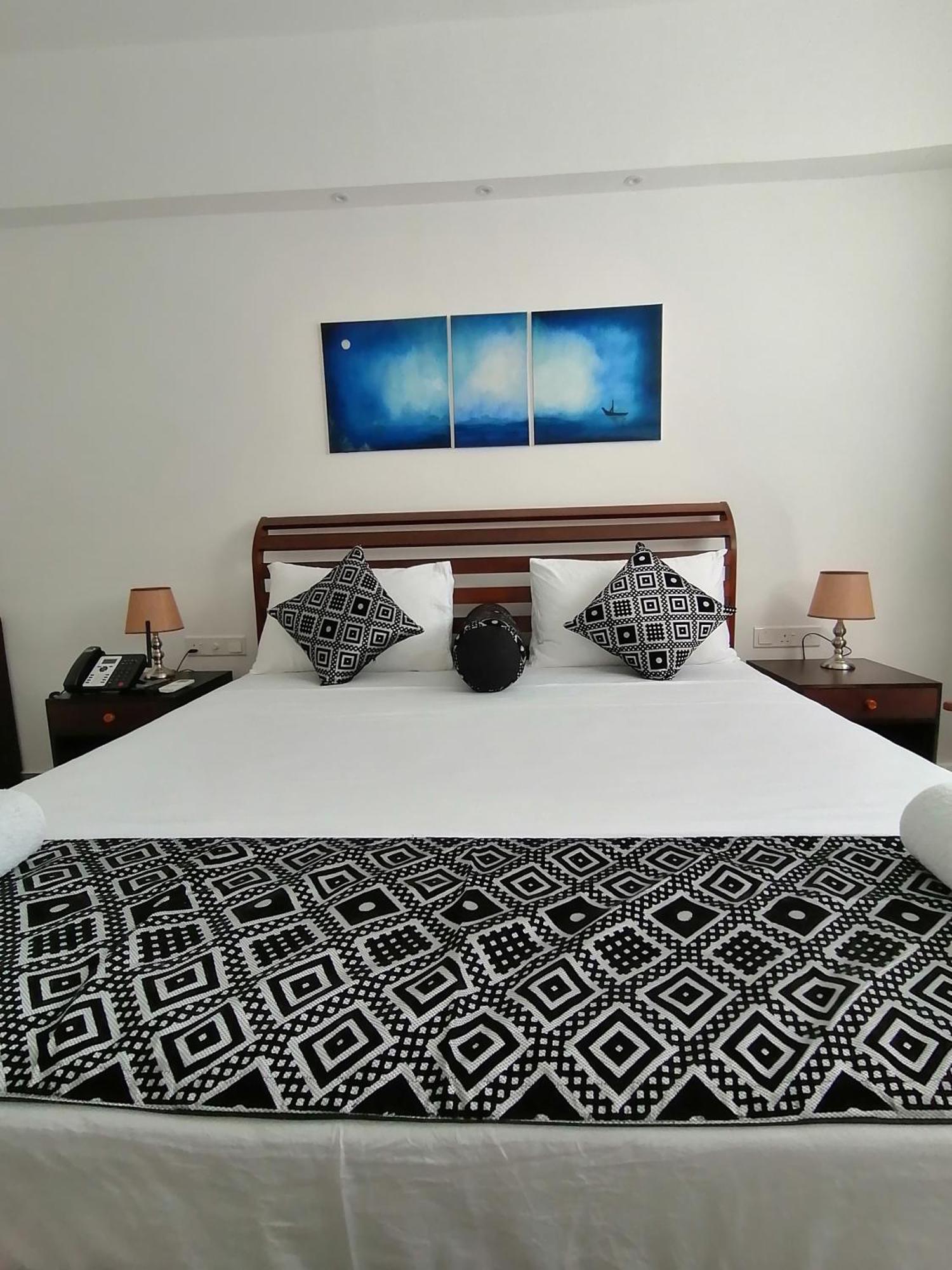 Ara Beach Resort Mirissa Esterno foto